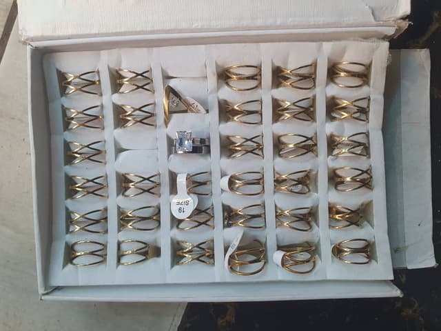 Female ring's